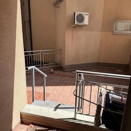 Apartman Family Apartment, Minimum 2 Nights, Quiet, Airport *